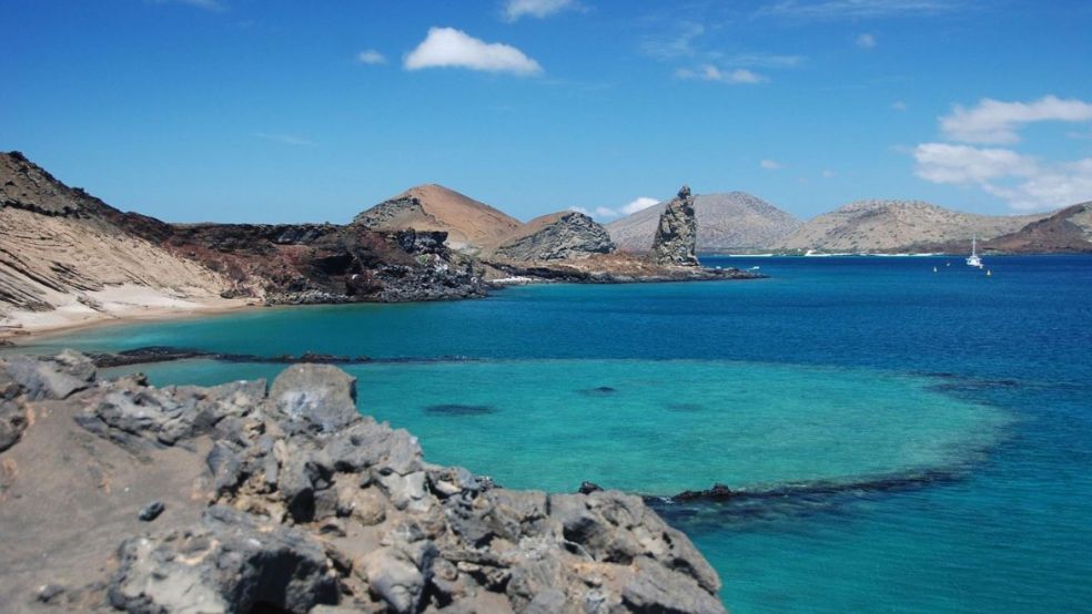 Metropolitan Touring and Hurtigruten Expeditions announce travel partnership Galapagos Islands