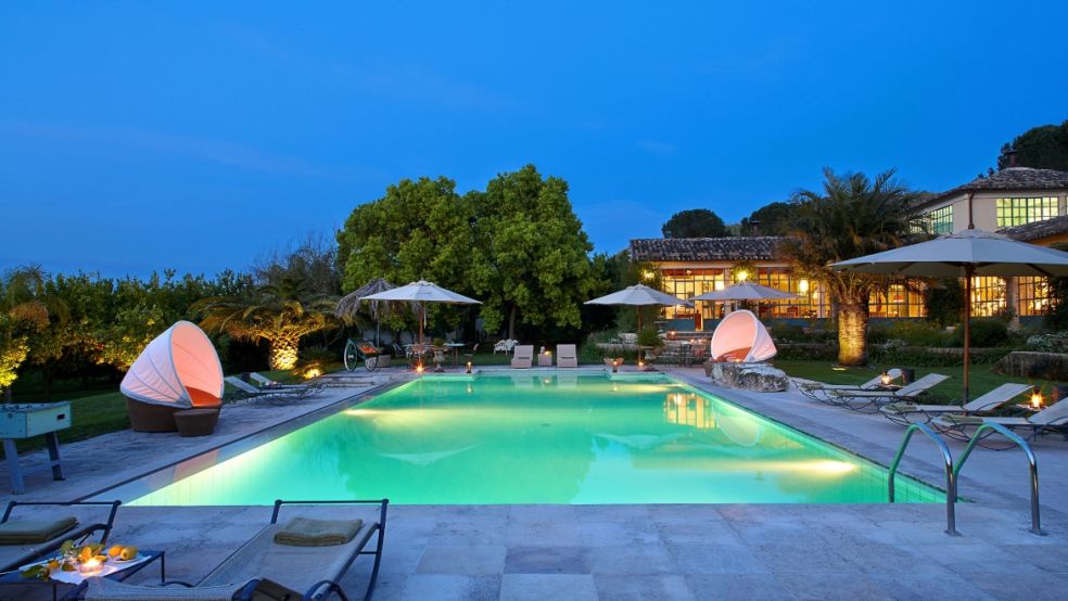 Risoluzione Alta Lavorata Travel Daily