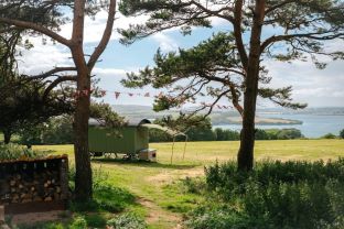 Lynher Hut, Cornwall unique holiday rentals travel