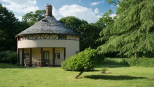 The Round House Bury St. Edmunds, Suffolk, holiday accommodation, travel