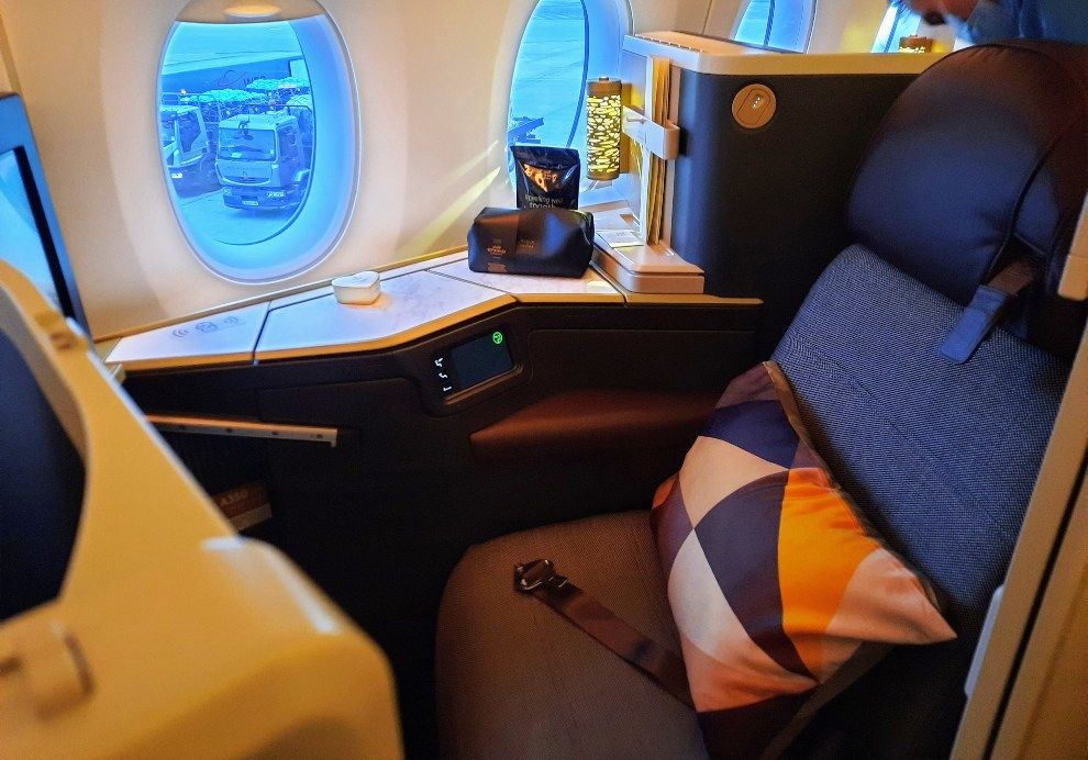 Etihad A350 Sustainability50 Business Travel Review Window Business Suite