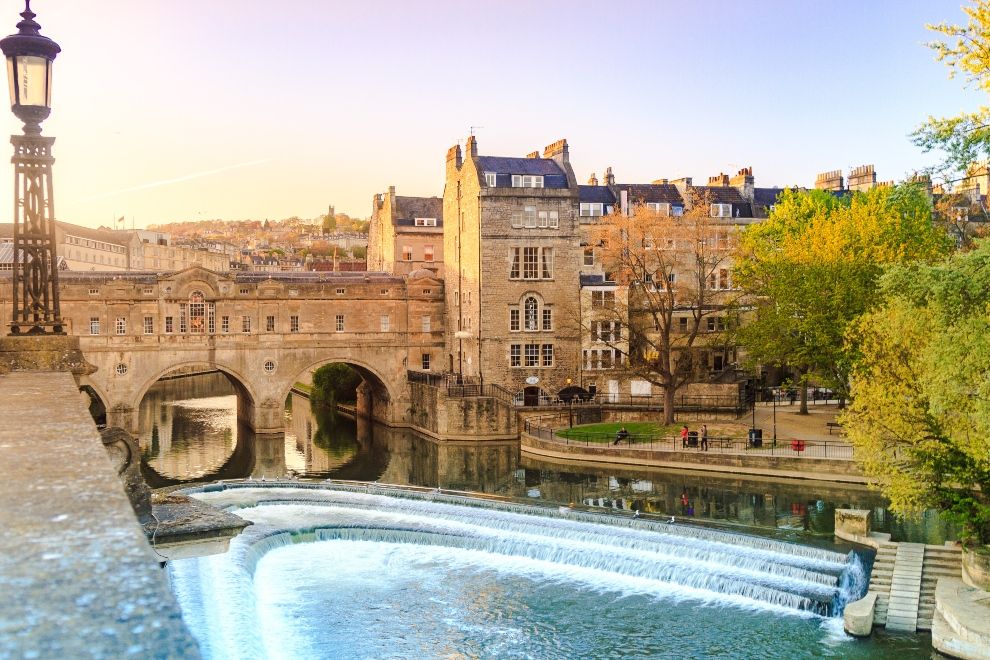 Pultney Bridge over the River Avon in Bath, road trip, travel