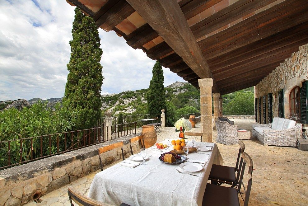 Purple Summer Luxury Villa Operators Top Holiday Hideaways Honeymoon Can Tramuntana Mallorca travel