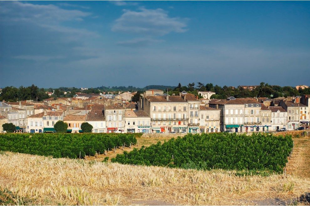 The 10 best regions in Europe for wine lovers travel Nouvelle-Aquitaine France 