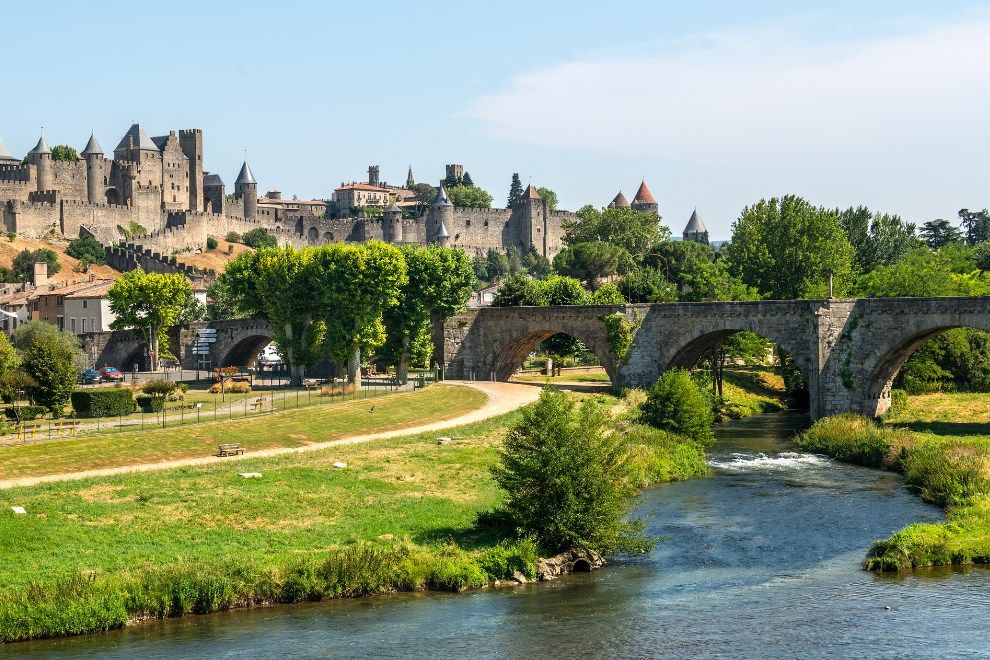 The most picturesque holiday destinations you can see by boat travel Carcassonne France