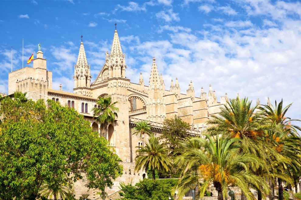 Alternative Things to do on Holiday in Mallorca The Dragon of Na Coca Cathedral of Mallorca