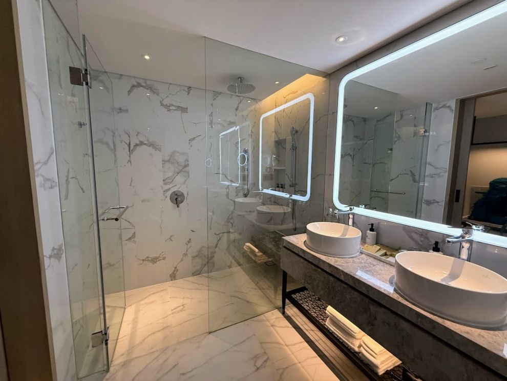 Amari Bangkok Thailand Travel Daily Review Club Premier Connecting Rooms Bathroom