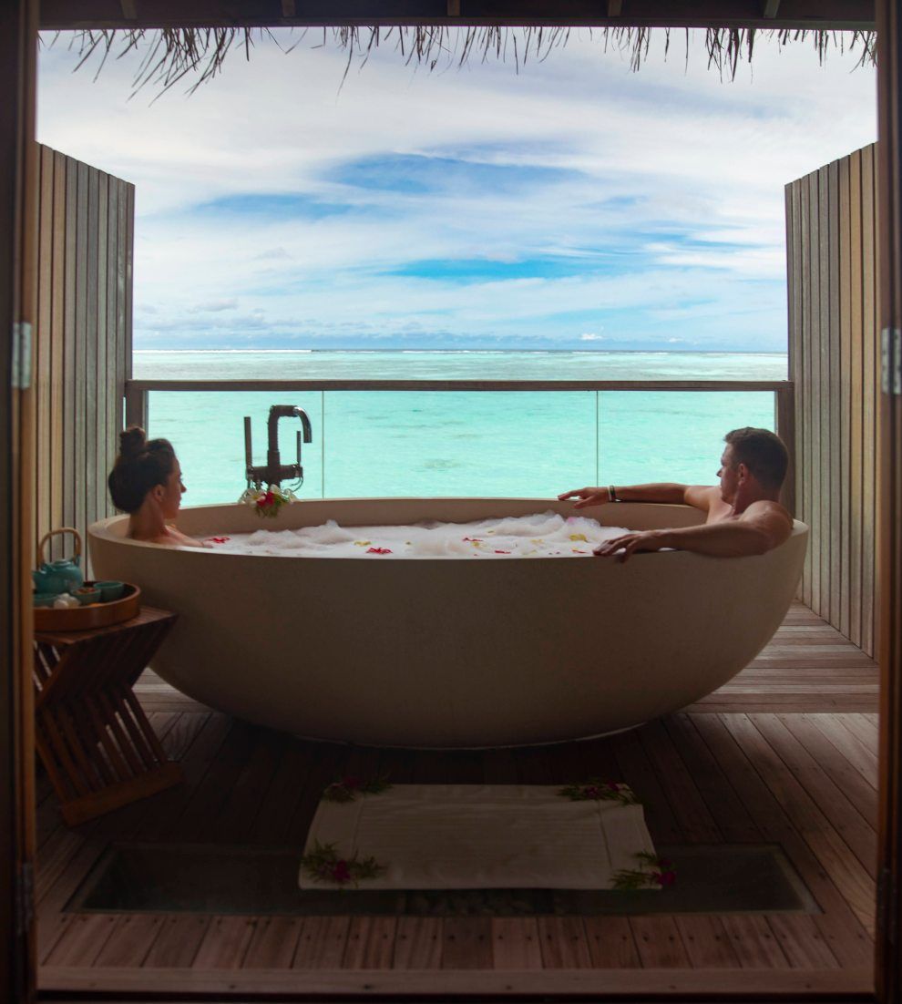 Best Spas around The World Gili Lankanfushis The Maldives Sip n Soak Vinotherapy travel