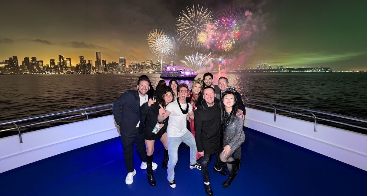 WeRoad New York New Year Celebrations travel