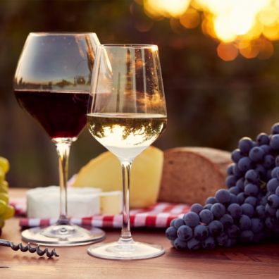 Best places around the world to enjoy cheese and wine  on your travels