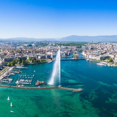 Combine ski holiday and city break with a stopover in Geneva