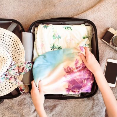 Four Underrated Ways to Reduce The Baggage You Take on Holiday