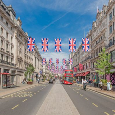 THE WEST END IS BACK A summer of celebrations begins Only in the West End this Summer Holiday