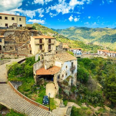 Travel holidays Experience The Myths and Legends of Sicily With Villatravellers 